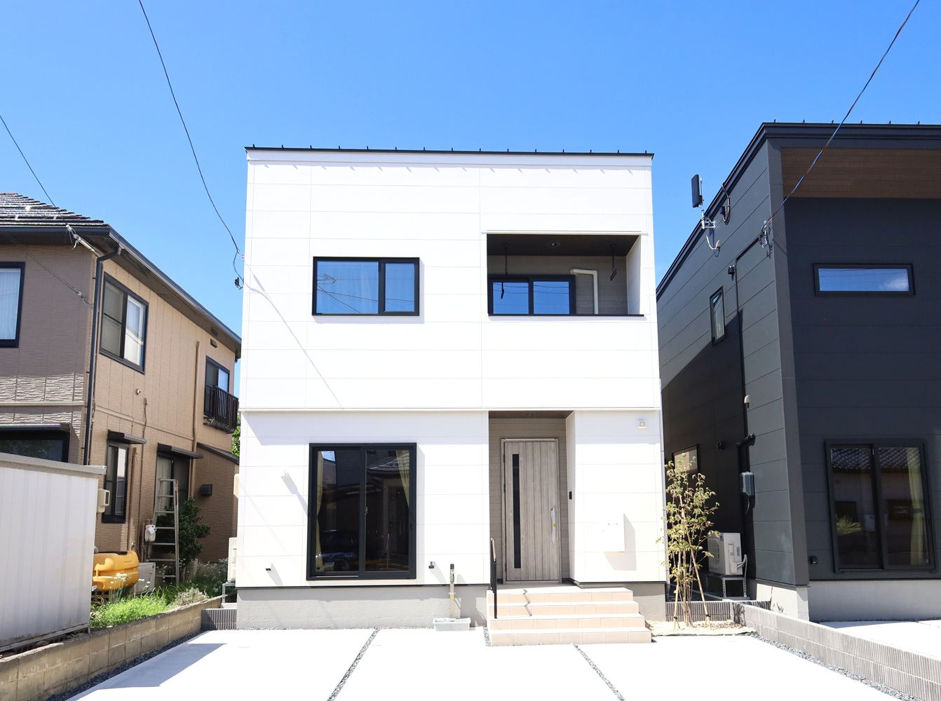 西区寺尾東1丁目ⅣA棟/オシャレな白の外観！地震に強く、断熱性能にも優れたイシカワの建売住宅♪　のイメージ画像